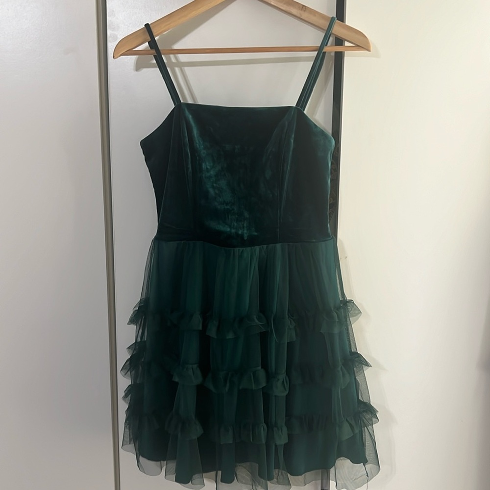 Green velvet and tulle Strappy mini dress